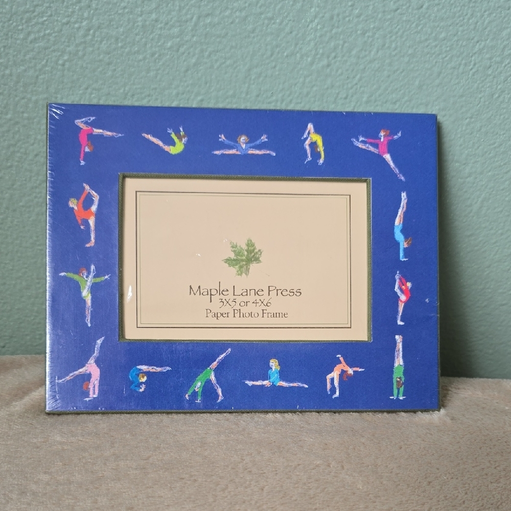 NWT Gymnastics Paper Photo Frame, 3x5 or 4x6, Maple Lane Press